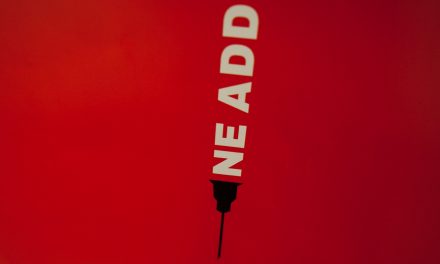 Ne add fel! Ne add tovább!